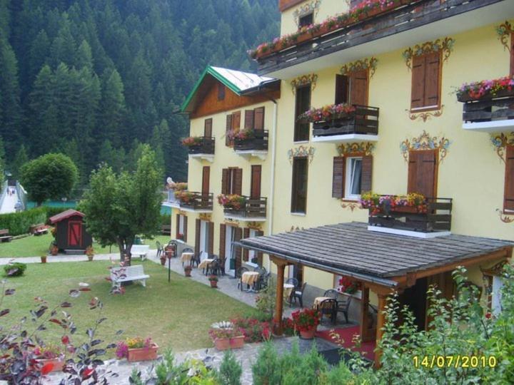 Hotel Juventus Auronzo di Cadore Exterior foto