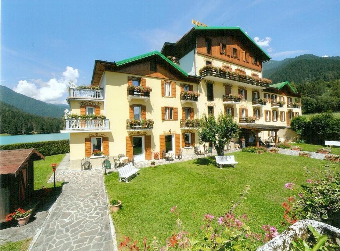 Hotel Juventus Auronzo di Cadore Exterior foto